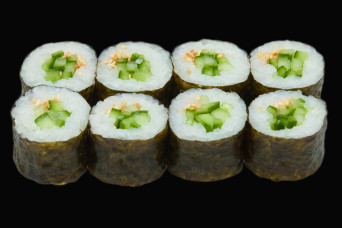 Макі з огірком