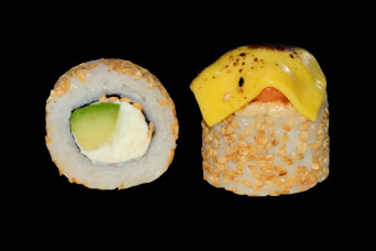 Запечений лосось в кунжуті